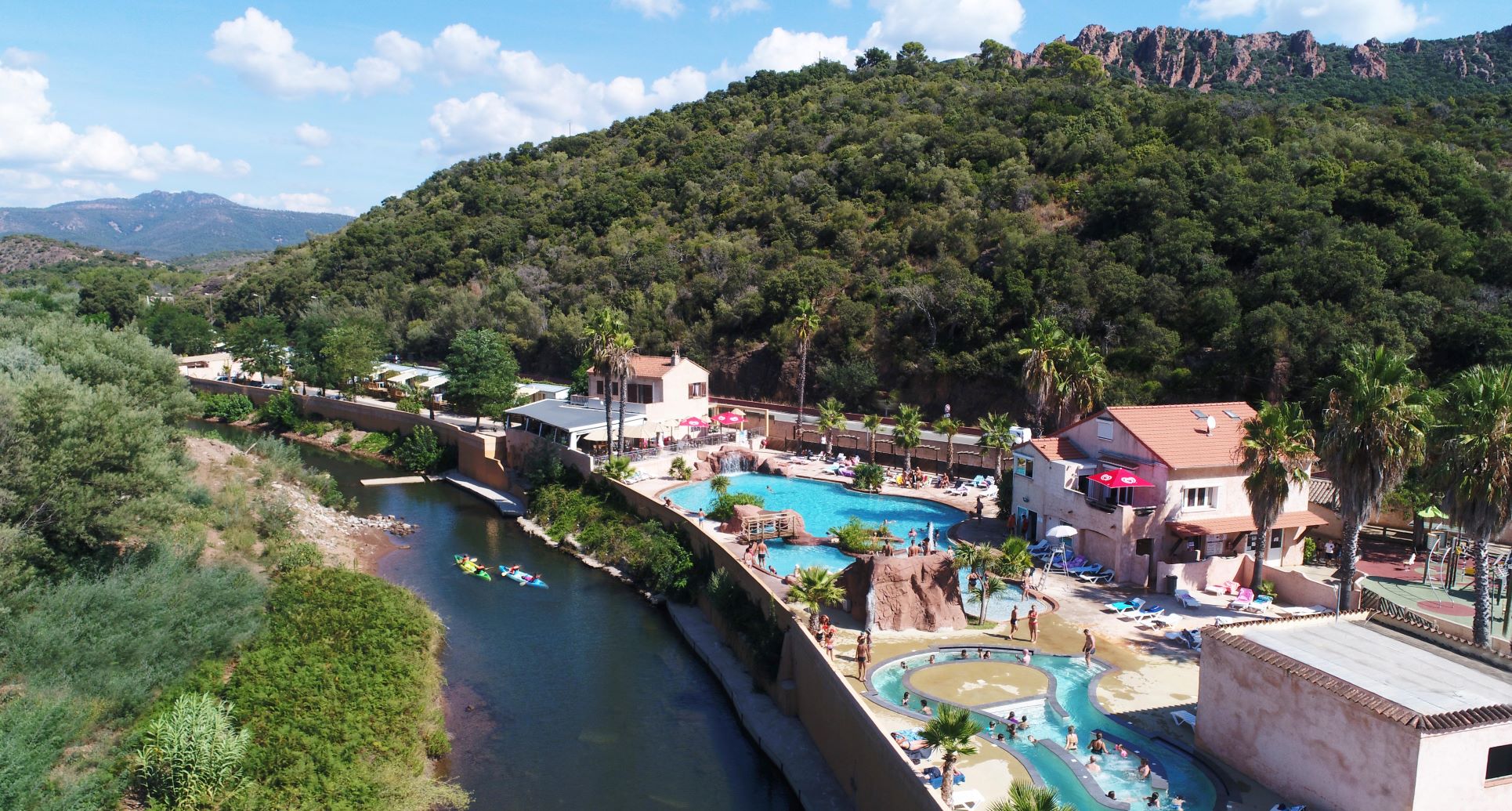 https://espace-ptl.ancv.com/appli/butterfly/data/medias_PA/PHOTOS/172517001001/172517001001VrU8Fbd0rx-camping agay vallee du paradis parc aquatique-2d.jpg